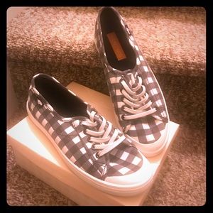 Rocket Dog Tennis Shoes